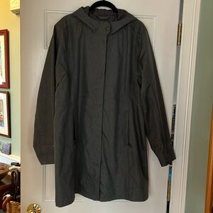 Eddie Bauer hooded waterproof raincoat, XL